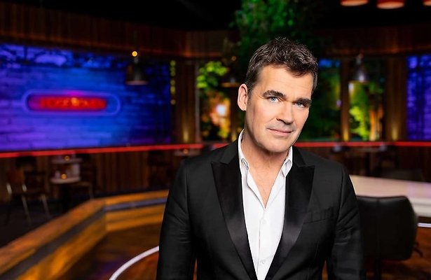 Jeroen zingt voor Jan Smit