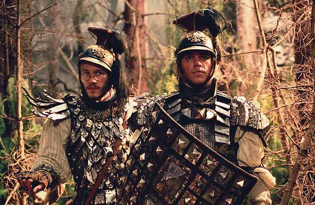 Heath Ledger en Matt Damon in The Brothers Grimm