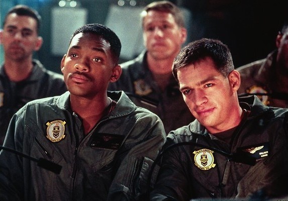 Aliens meppen met Will Smith