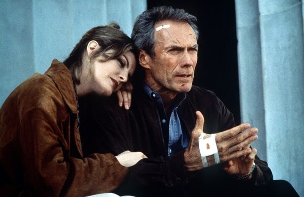 Rene Russo en Clint Eastwood in In the Line of Fire