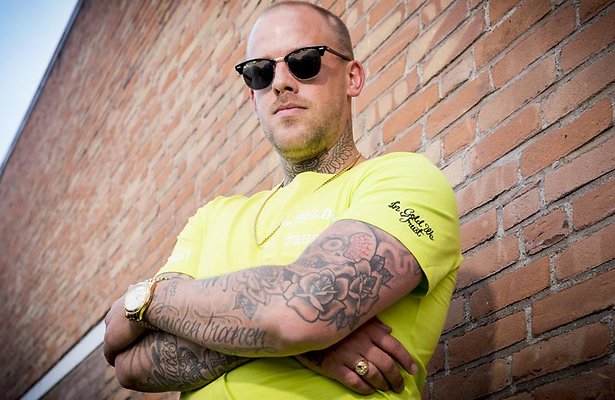 Jebroer in The Passion te zien als Barabbas