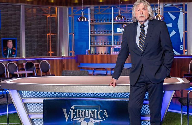 Johan Derksen in het ziekenhuis na val van trap 