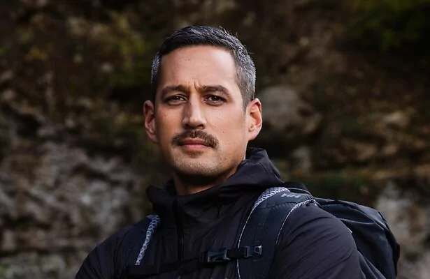 John Sohilait voor No Way Back VIPS