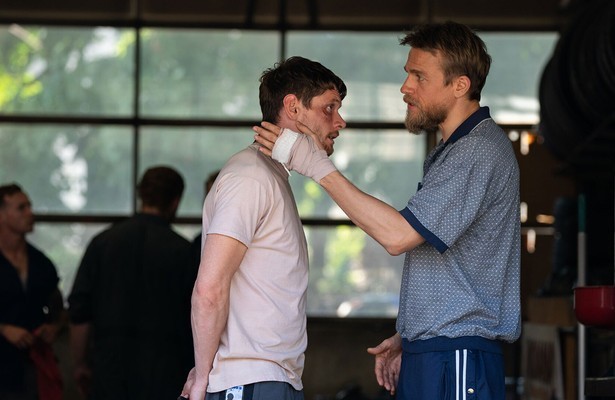 Charlie Hunnam en Jack O’Connell in Jungleland