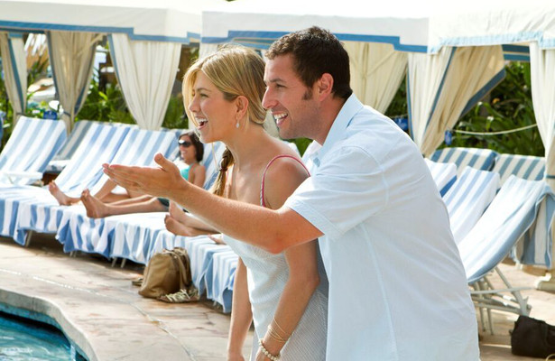 Adam Sandler en Jennifer Aniston in Just Go with It