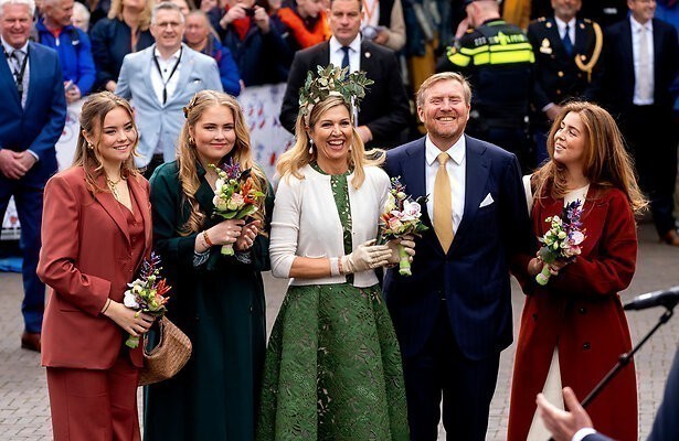 Prinses Ariane, Prinses Amalia, Koningin Máxima, Koning Willem-Alexander en Prinses Alexia
