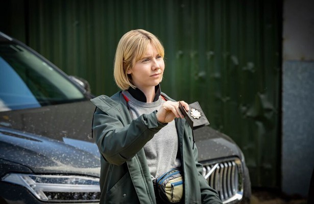 Lauren Lyle in Karen Pirie