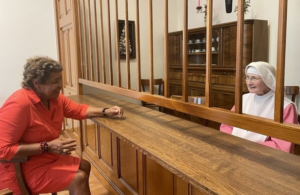 Noraly Beyer in Kloostergasten