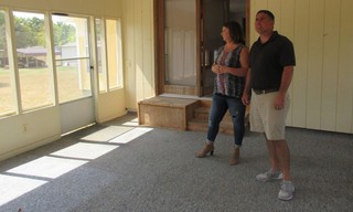 Lakefront bargain hunt renovation