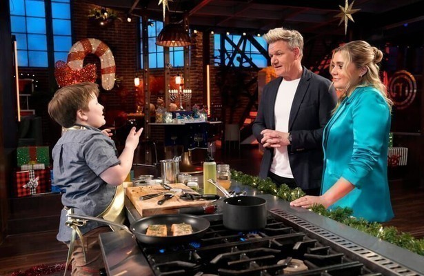 Gordon Ramsay en Tilly Ramsay in MasterChef USA Junior Kerst