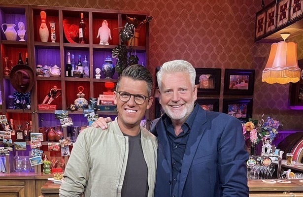 Sybrand Niessen met Kees Tol voor MAX PubQuiz