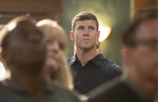 Austin Stowell als Leroy Jethro Gibbs in NCIS: Origins