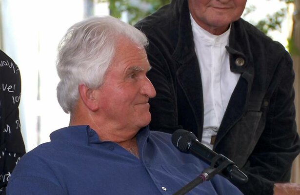 Olof tijdens de reünie van B&B Vol Liefde.