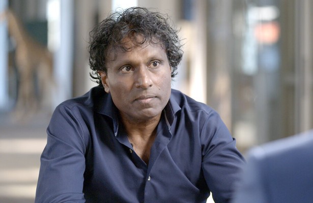 Edu Nandlal in Over Leven