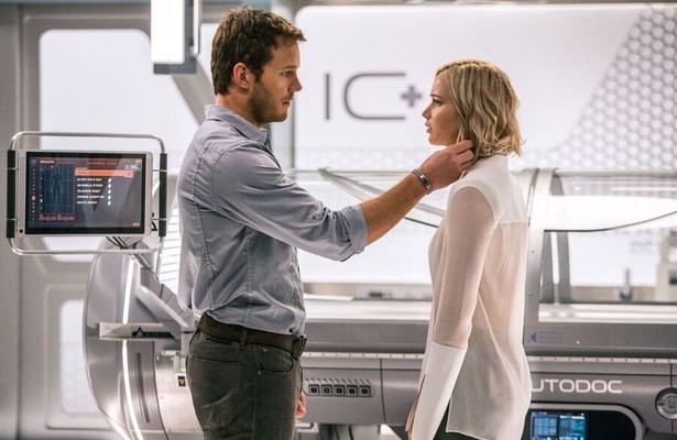 Chris Pratt en Jennifer Lawrence in Passengers
