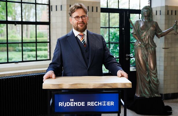 Mr. John Reid van De Rijdende Rechter.