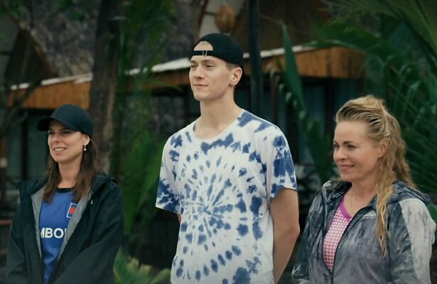 Roos Moggré, Stijn de Vries en Maaike Martens in Wie Is de Mol?