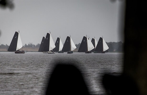 Skûtsjesilen bij Langweer