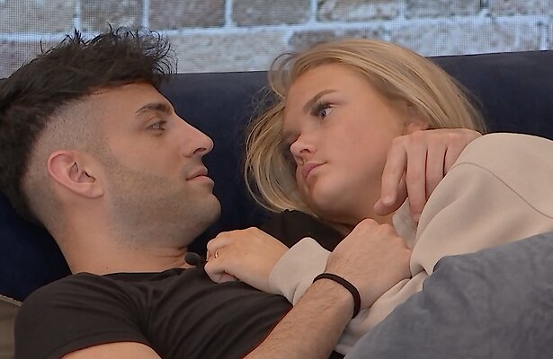 Salar en Mercedes in De Bondgenoten