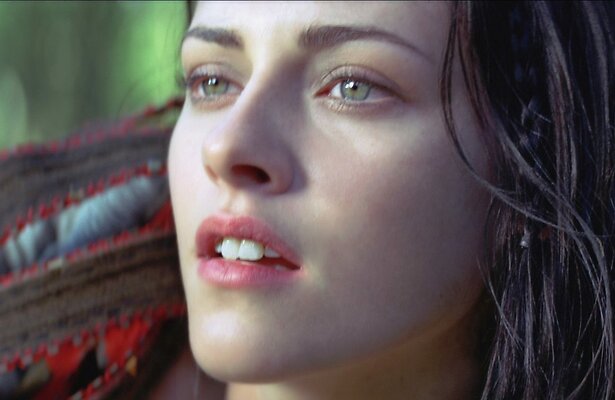 Kristen Stewart in Snow White and the Huntsman
