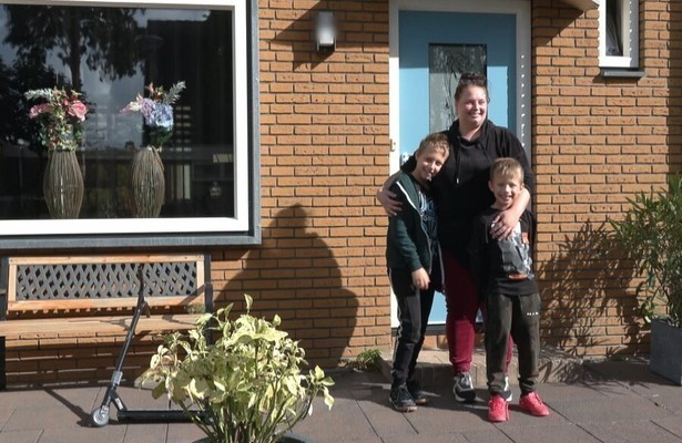 Sabine, Jovani en Levi-Jay in Steenrijk, Straatarm