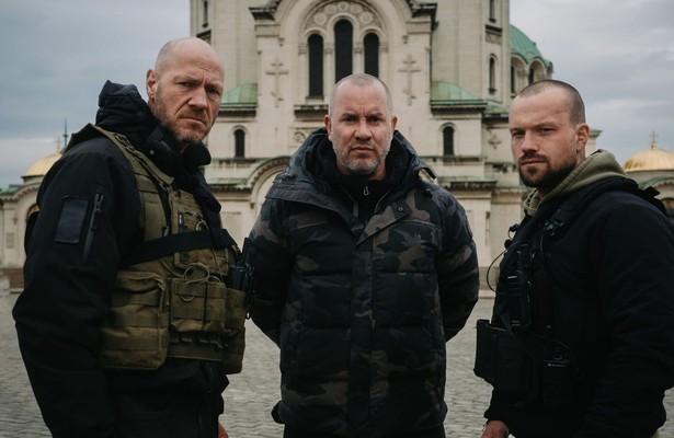 Ray Klaassens, Jeroen van Koningsbrugge en Dai Carter in Strijders