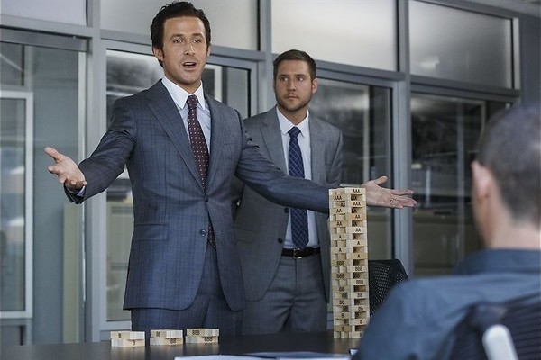 Economische crisis? Ryan Gosling legt het uit