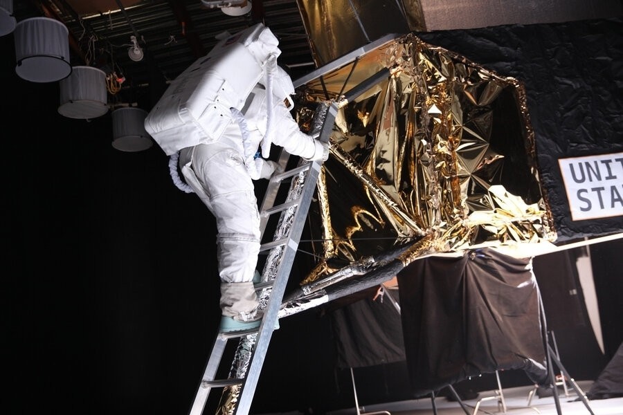 Truth behind the moon landing