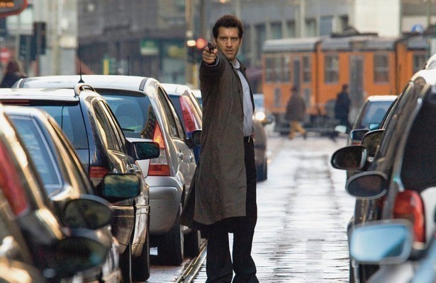 Clive Owen als Louis Salinger in The International