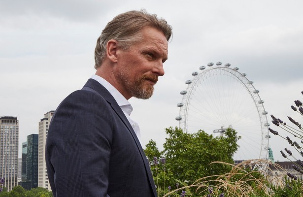 Barry Atsma in The Split