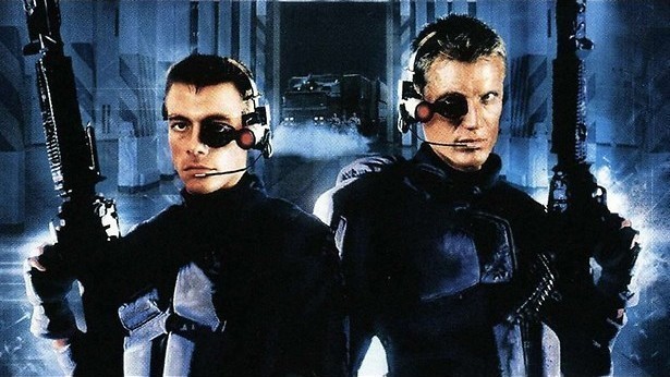 Jean-Claude Van Damme is een robotsoldaat