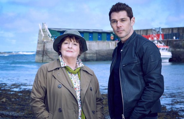 Brenda Blethyn en Kenny Doughty in Vera