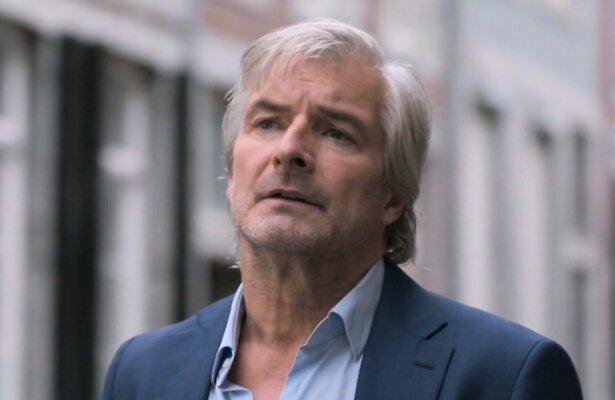 Victor Reinier als Floris Wolfs