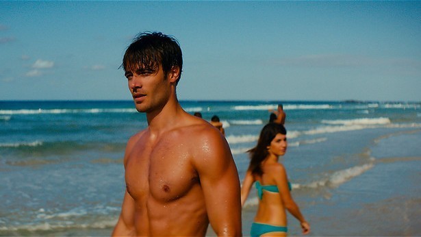 Swingen met Hannah Arterton