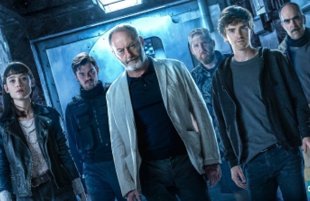 Liam Cunningham, Freddie Highmore en overige castleden Way Down