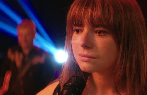 Jessie Buckley als Rose-Lynn in Wild Rose