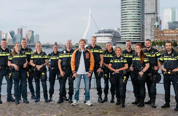 Ewout Genemans en agenten voor Bureau Rotterdam