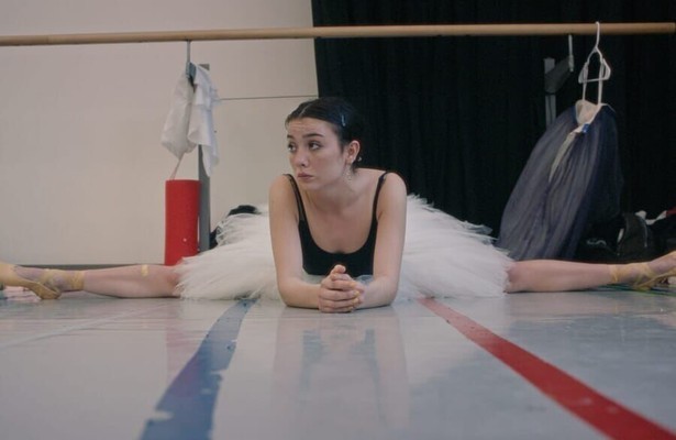 Still uit Het Uur van de Wolf: Swan Song