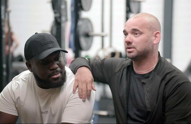 Royston Drenthe en Wesley Sneijder in Nog Eén Keer Fit.