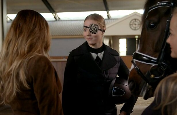 Noa Jacobus als Nola in GTST