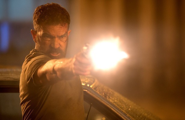 Antonio Banderas in Security