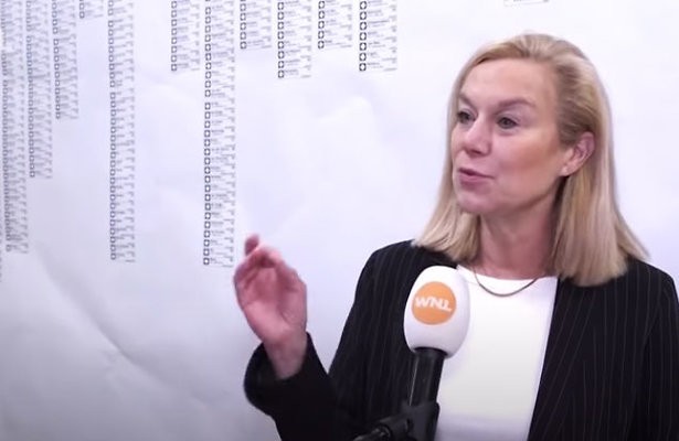 Sigrid Kaag echt heel boos op Wilders na 'verrader' in debat