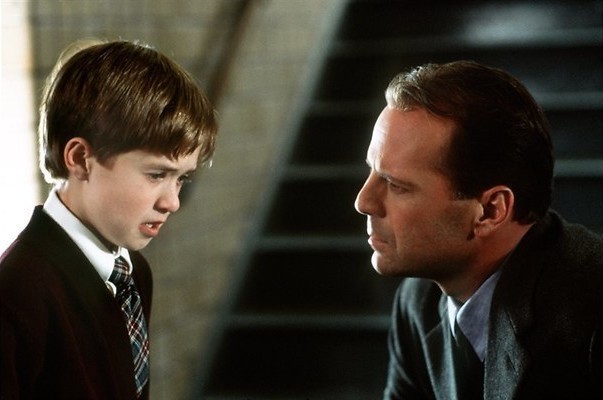 Praat Haley Joel Osment met geesten?