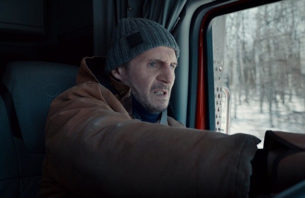 Liam Neeson als Mike in The Ice Road