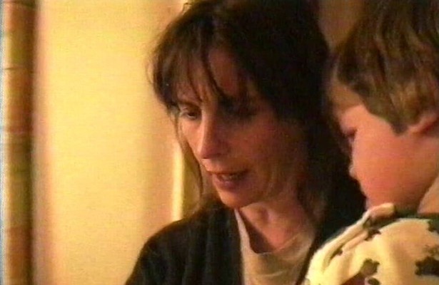 2Doc Kort: Als Ze Er Niet Is