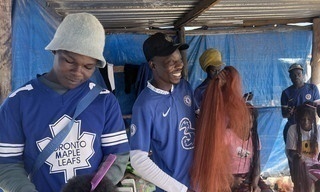 360° Reportage: Simbabwe - Die magischen Hände von Harare