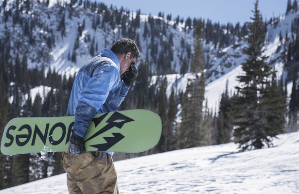  6 Below: Miracle on the Mountain