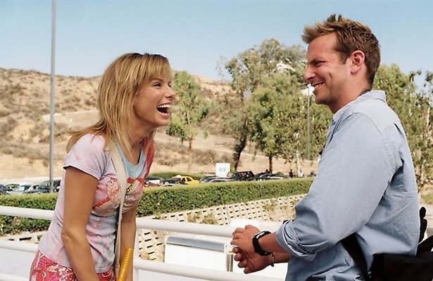 Sandra Bullock stalkt Bradley Cooper