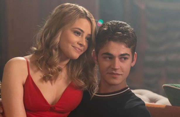 Hero Fiennes Tiffin en Josephine Langford in After We Collided