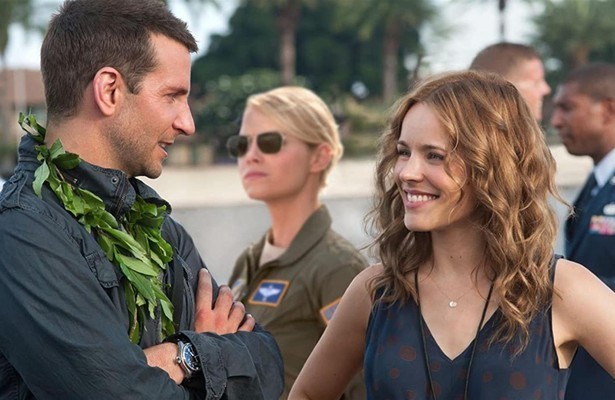 Bradley Cooper en Rachel McAdams in Aloha